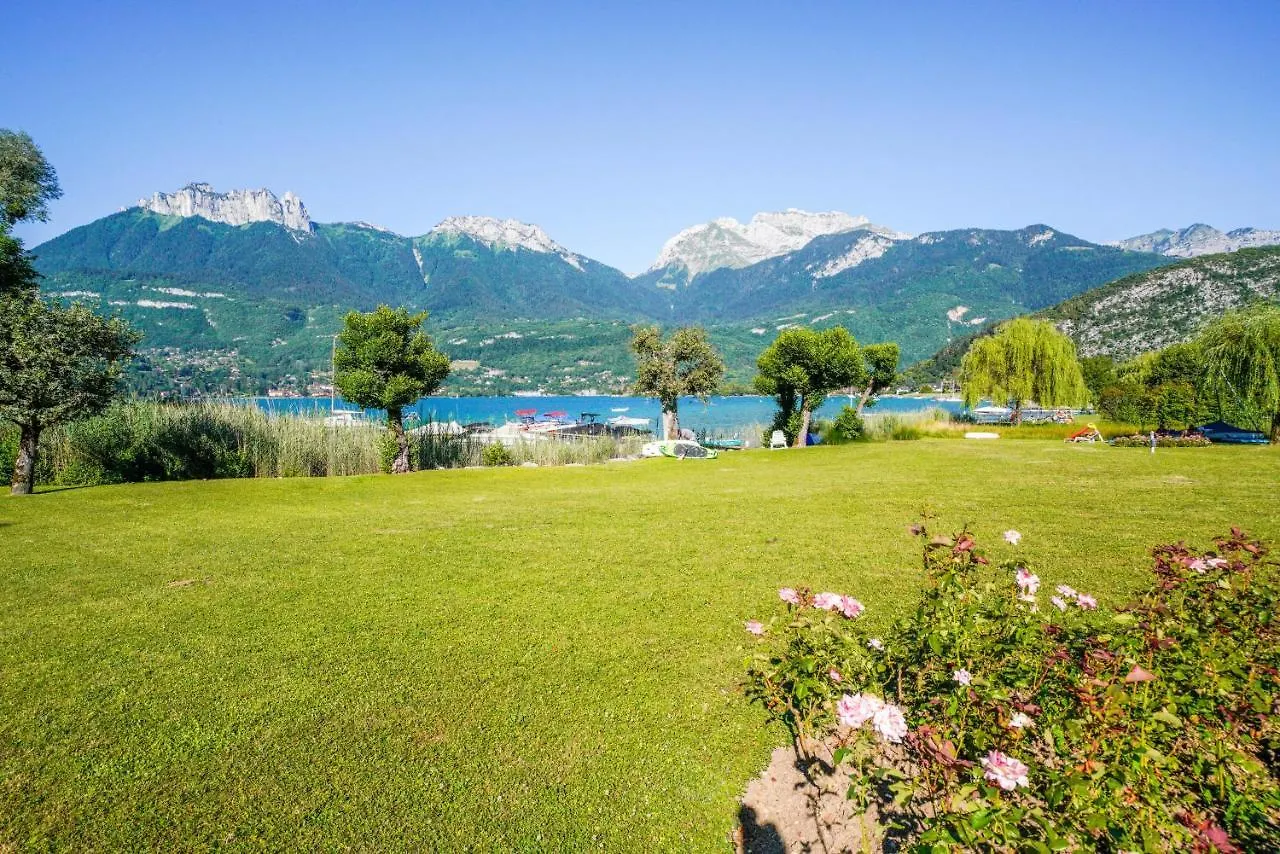 Appartement CABANA&Les pieds dans l'eau Duingt